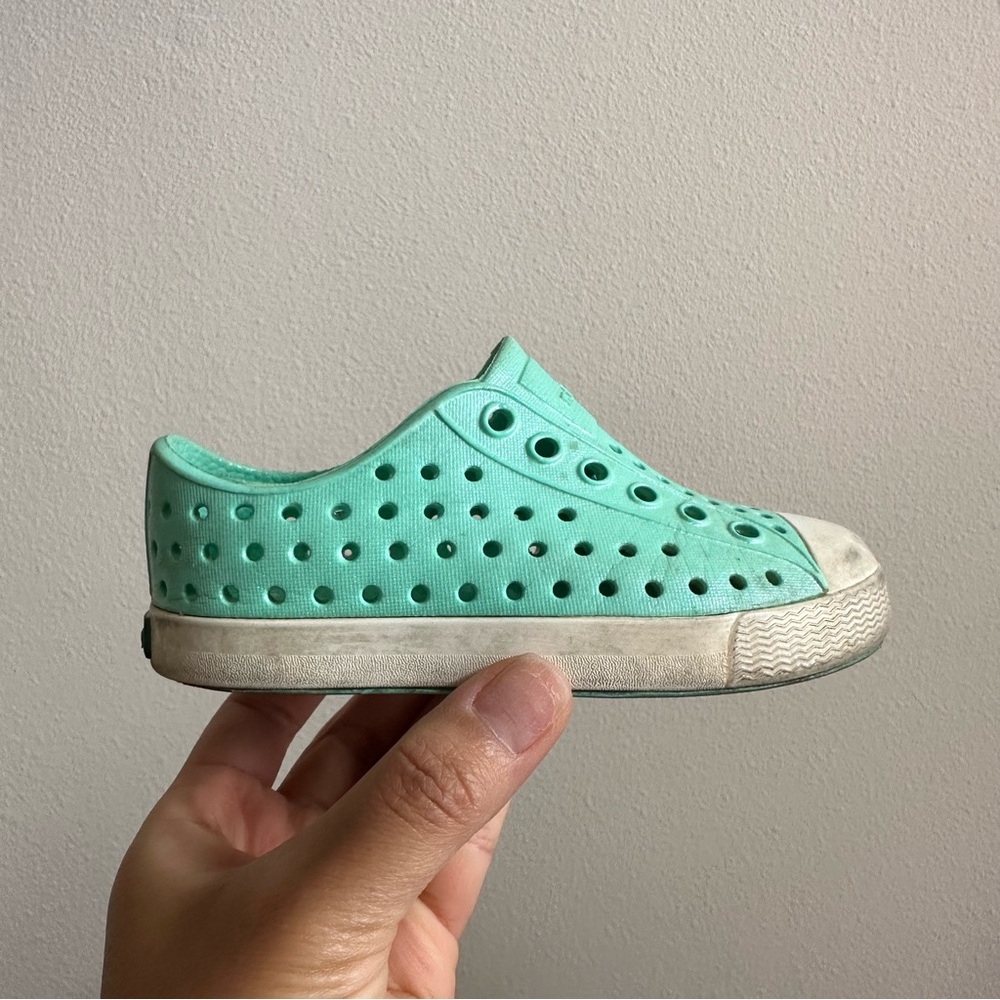 Native Kids Slip on shoes - size 7